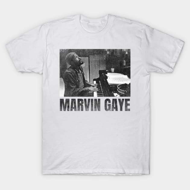 marvin gaye simple urban black n white T-Shirt by sagitaerniart